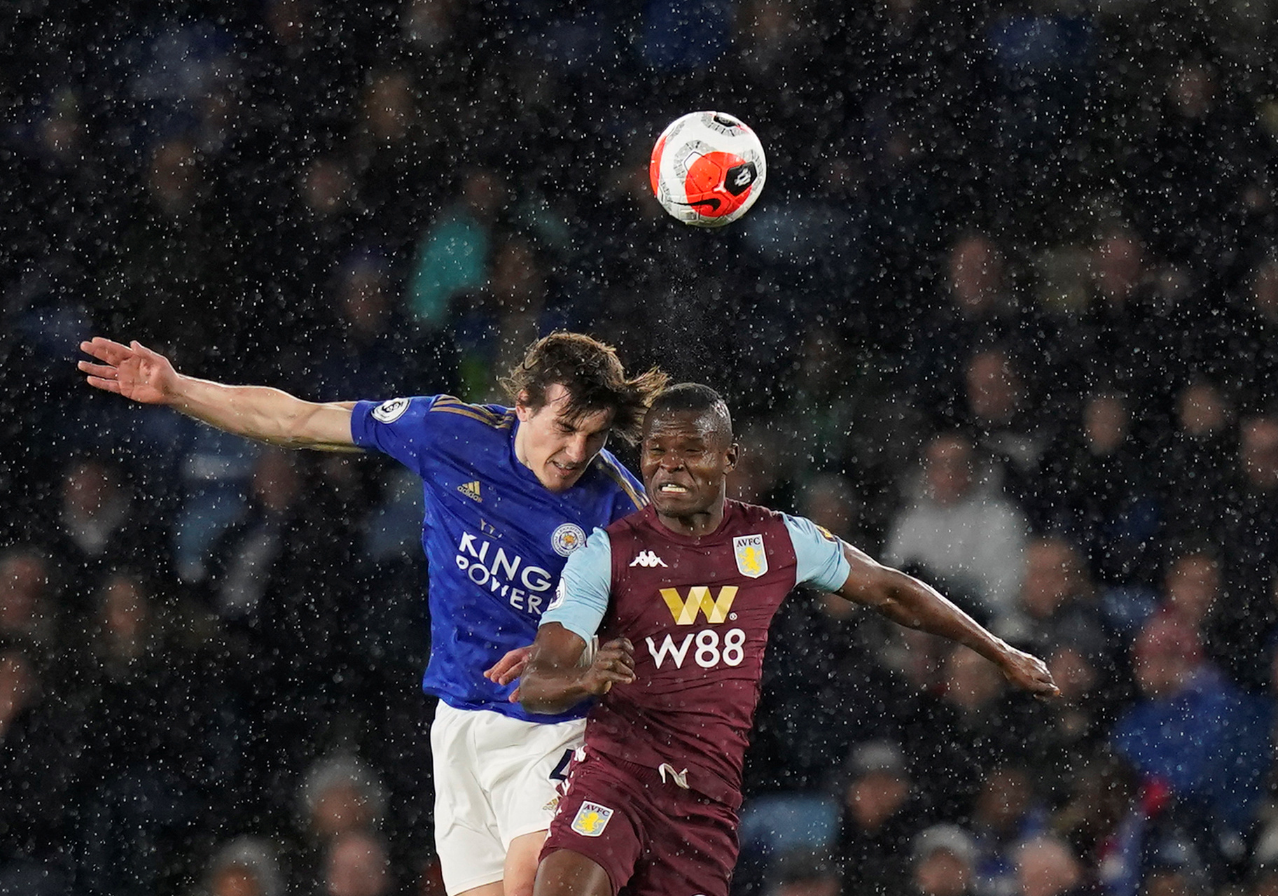 两人先后多 两人先后多